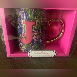 Lilly Pulitzer cup new in box initial “J”